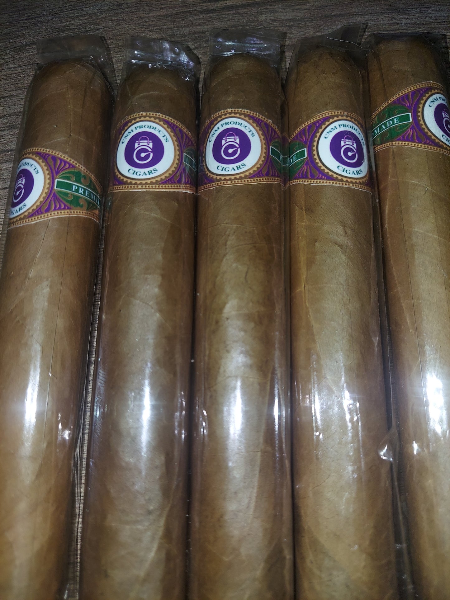 60 Habano blend cigars with humidor and cutter