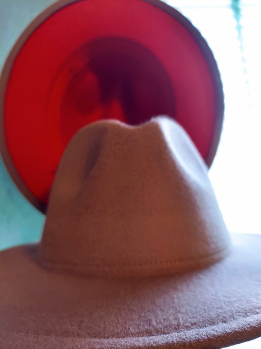 Tan/Red Fedora with no Buckle